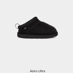 UGG Astro Ultra Black Slippers slide plush unisex kids Sz 6